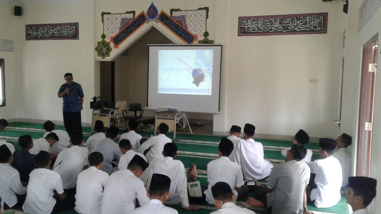 You are currently viewing SMAIT ABBS KP Melaksanakan Achievement Motivation Training