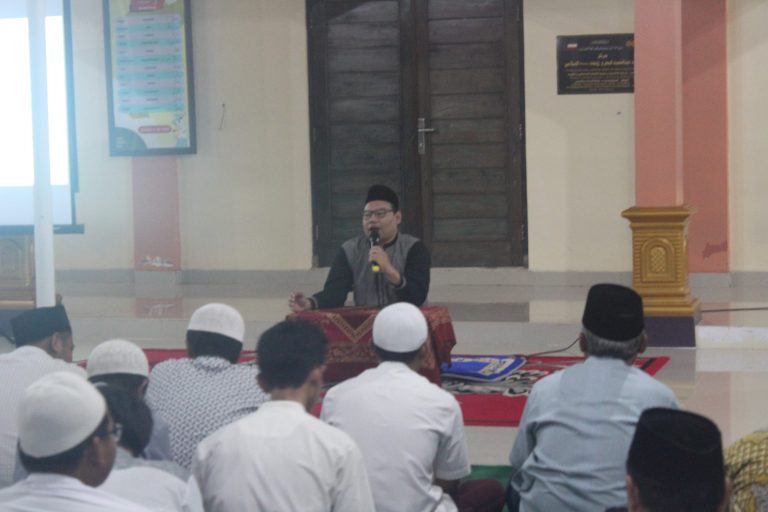 Read more about the article Demi Kesuksesan UN Tahun Perdana, SMA IT ABBSKP Gelar Doa Bersama