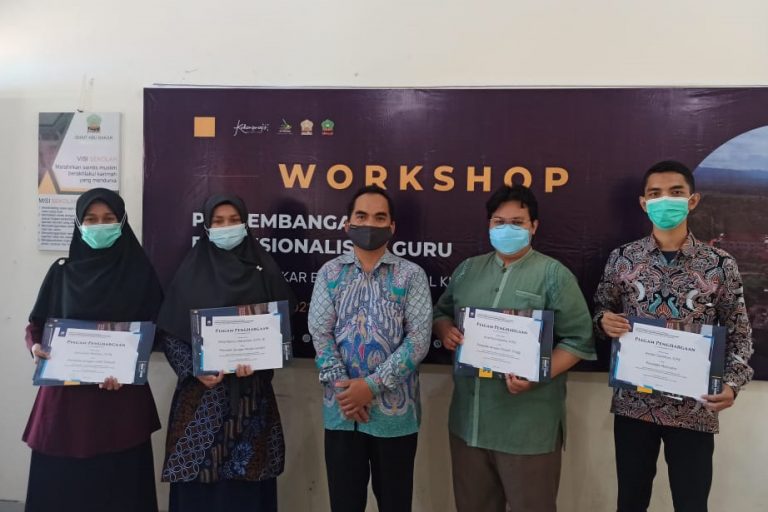 Read more about the article Dorong Peningkatan Profesionalisme Guru, Sekolah Adakan Workshop Internal