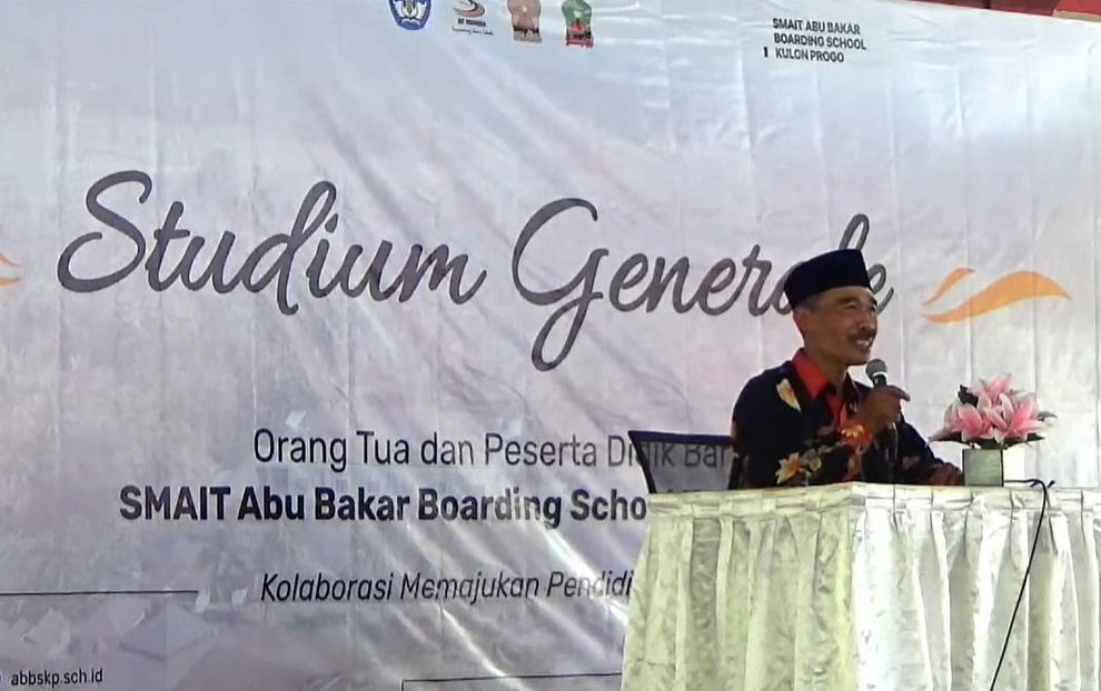Read more about the article Studium Generale Ke-VI: Pentingnya Peran Orang Tua Dalam Kolaborasi Pendidikan Bersama Sekolah