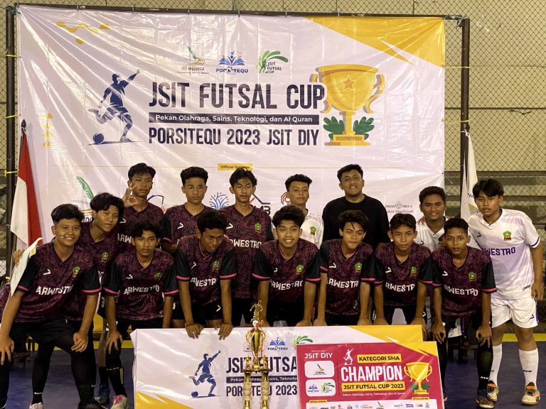 Read more about the article Tim Futsal Siswa ABBSKP Sukses Menjadi Juara JSIT Futsal Cup 2023