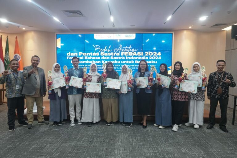 Read more about the article Siswa SMAIT ABBSKP Berhasil Meraih Juara Menulis Esai Tingkat Provinsi DIY