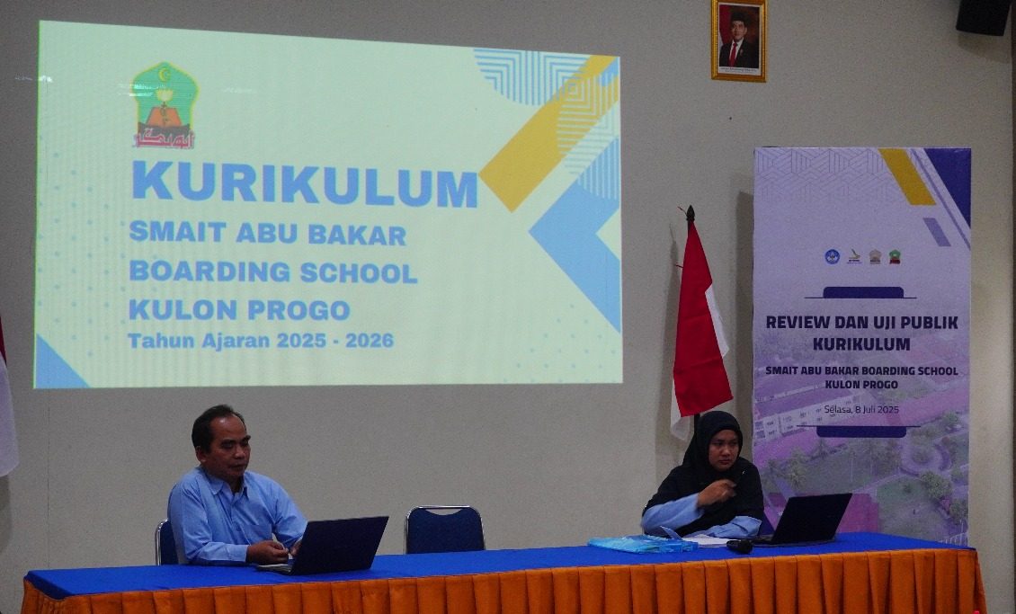 You are currently viewing Review dan Uji Publik: Kurikulum Menjadi Ruh Kelangsungan Proses Pendidikan