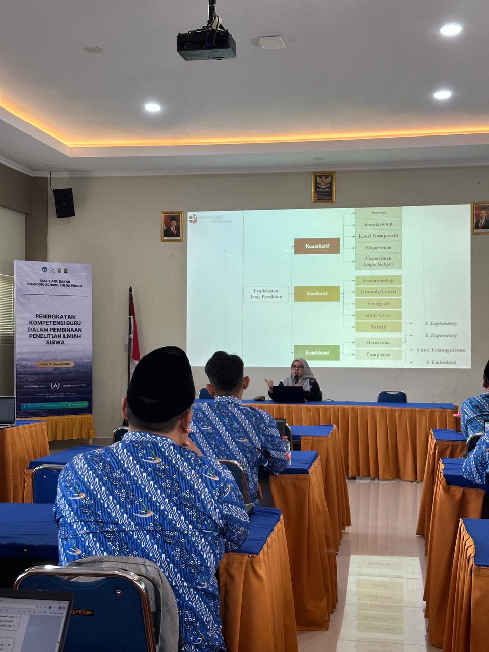 Read more about the article SMAIT ABBSKP Tingkatkan Kompetensi Guru dalam Pembinaan Penelitian Ilmiah Siswa